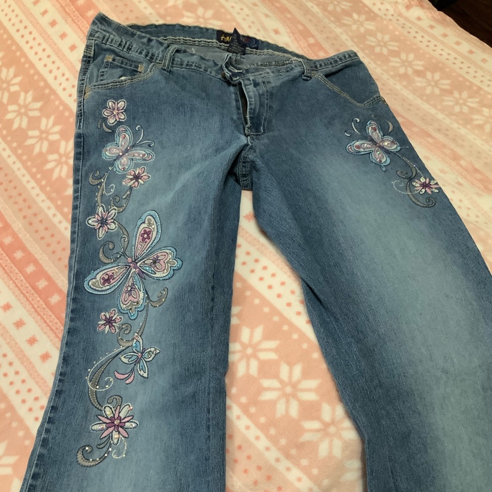 Angel Embroidered Jeans Size 16